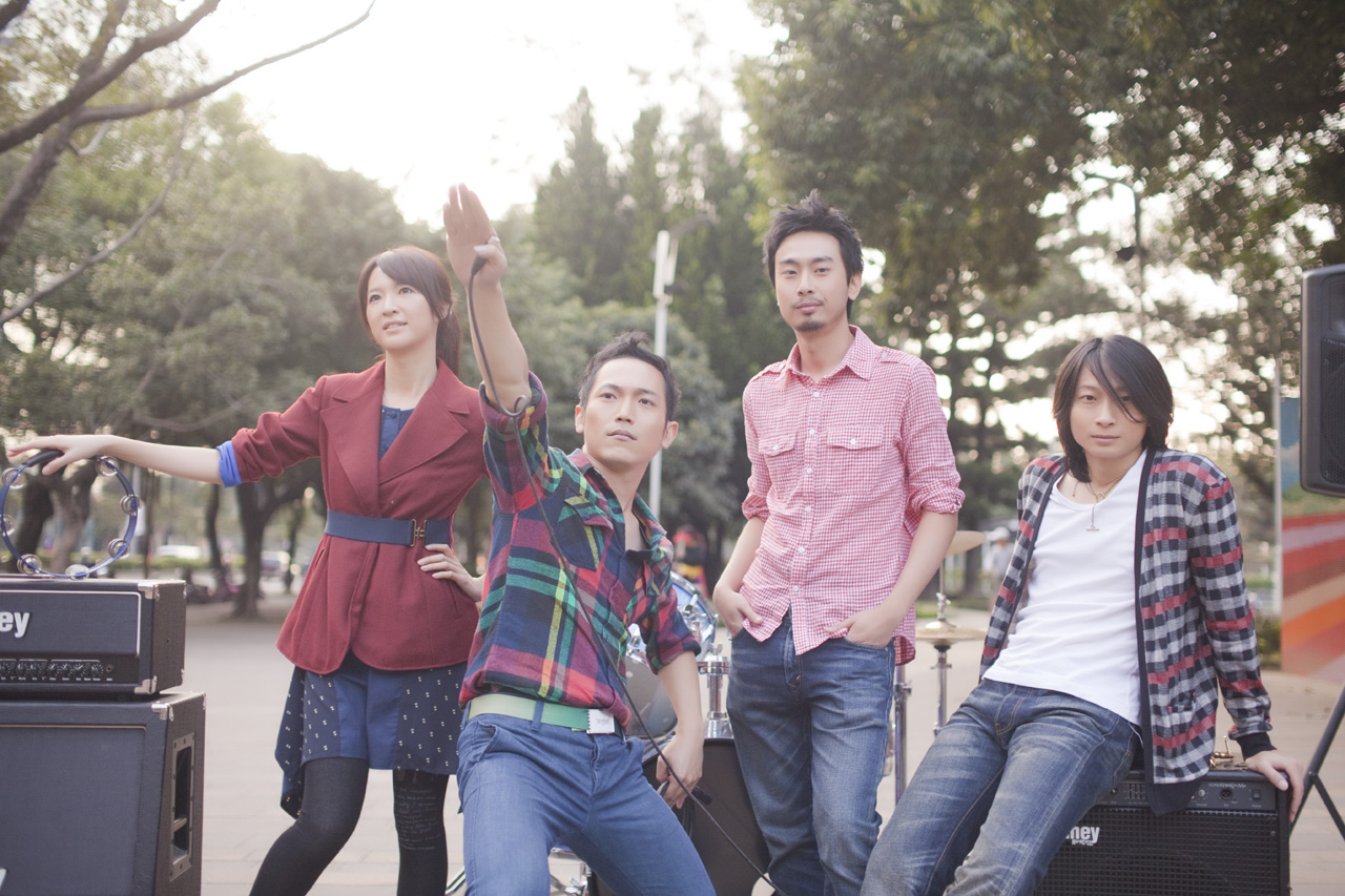 MV_group_photo_8